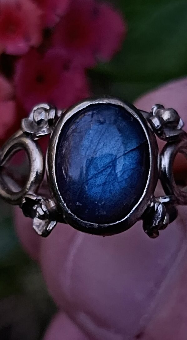 Anillo labradorita